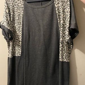 Size 2x cheetah shirt plus size gray